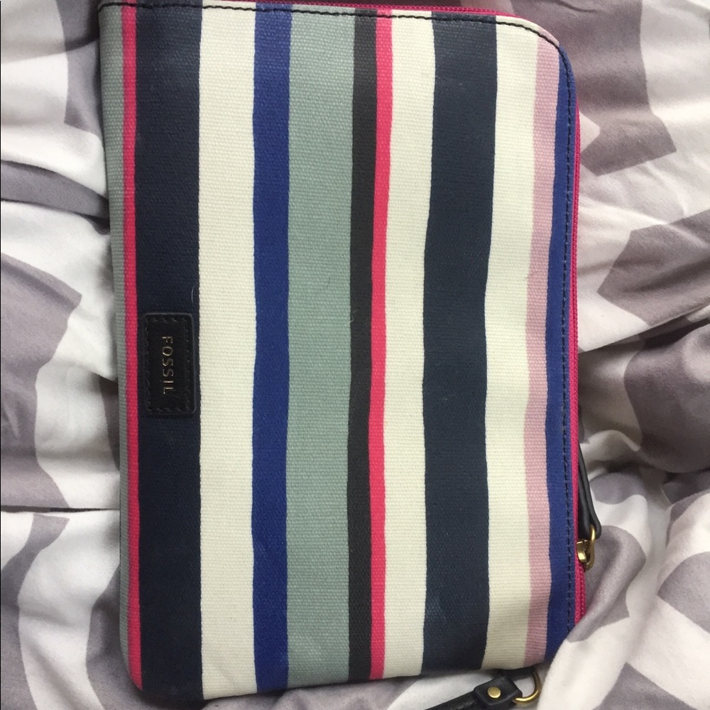 Fossil Wristlet